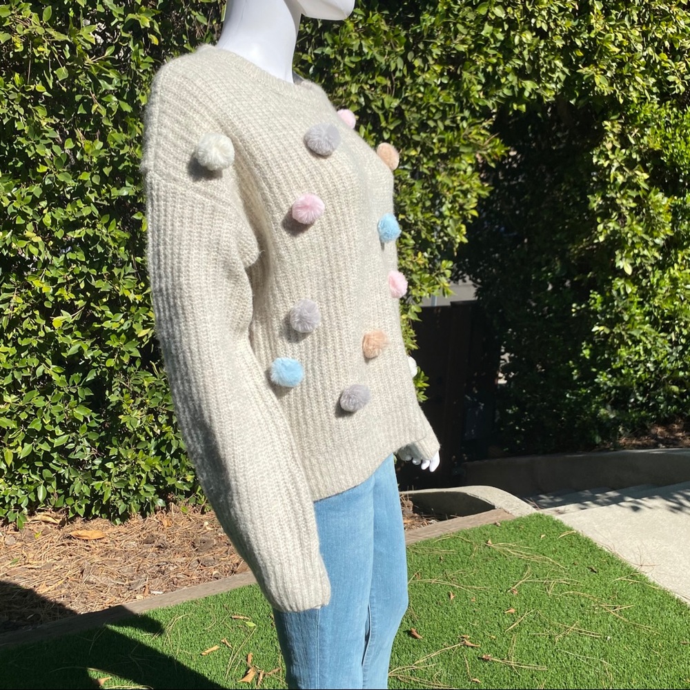 ROMEO + JULIET COUTURE POM SWEATER - Picture 3 of 9